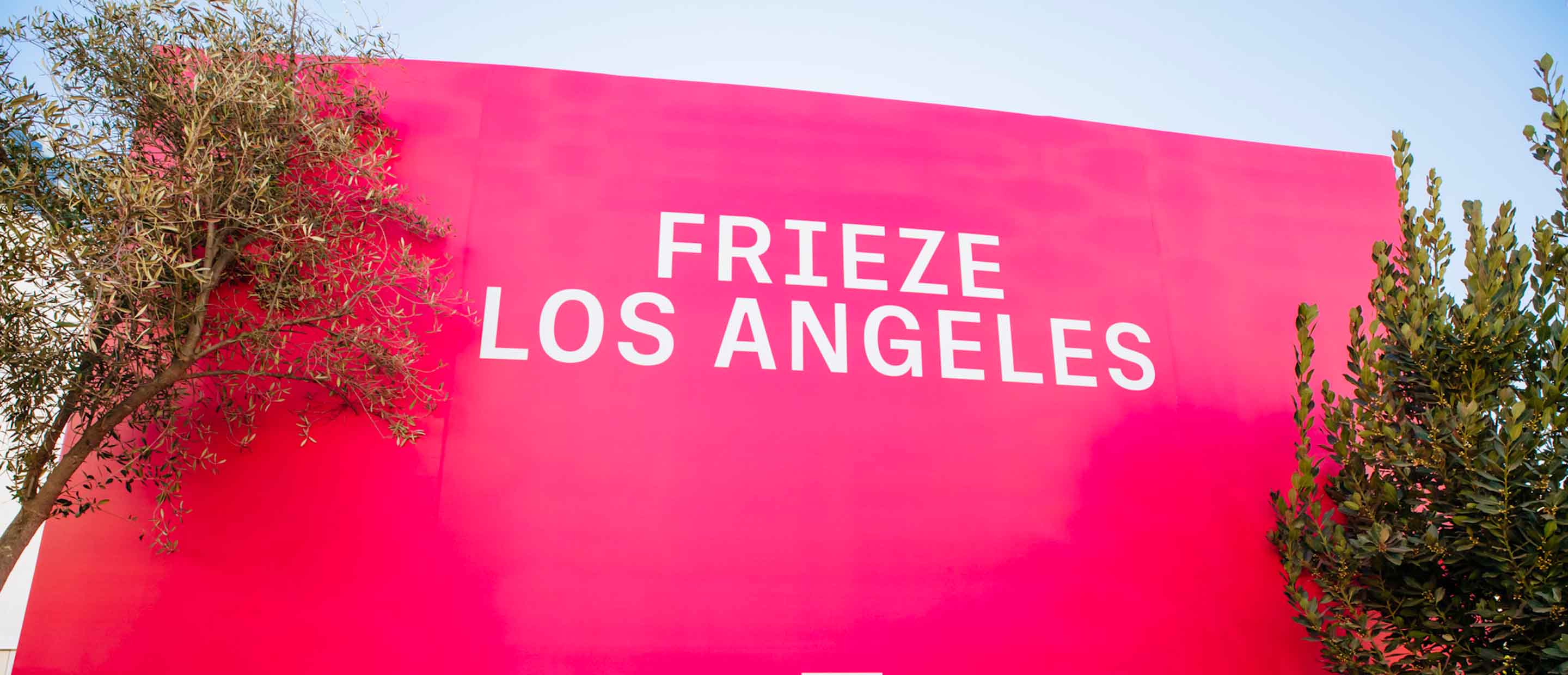 DB Frieze blank sign-red3.jpg