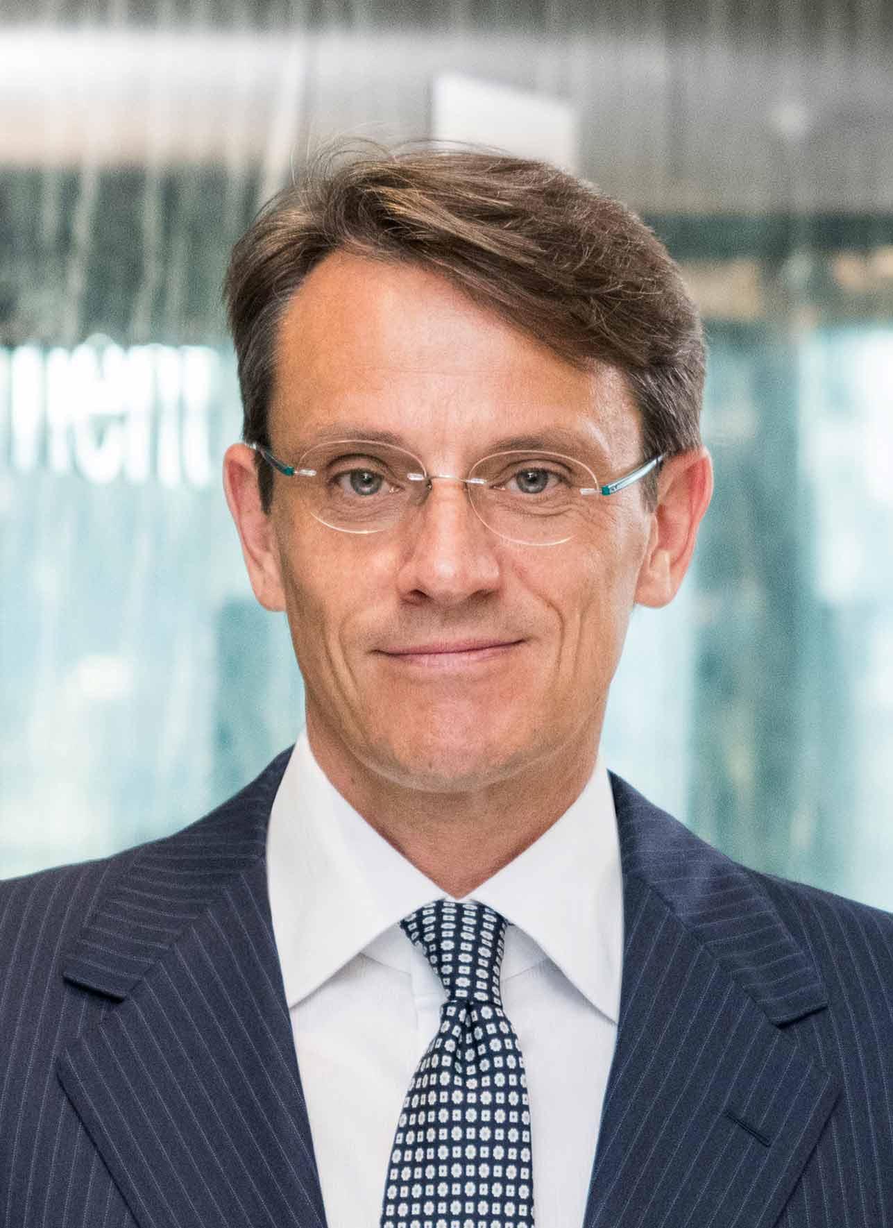 Claudio de Sanctis | CEO EMEA | Deutsche Bank Wealth Management