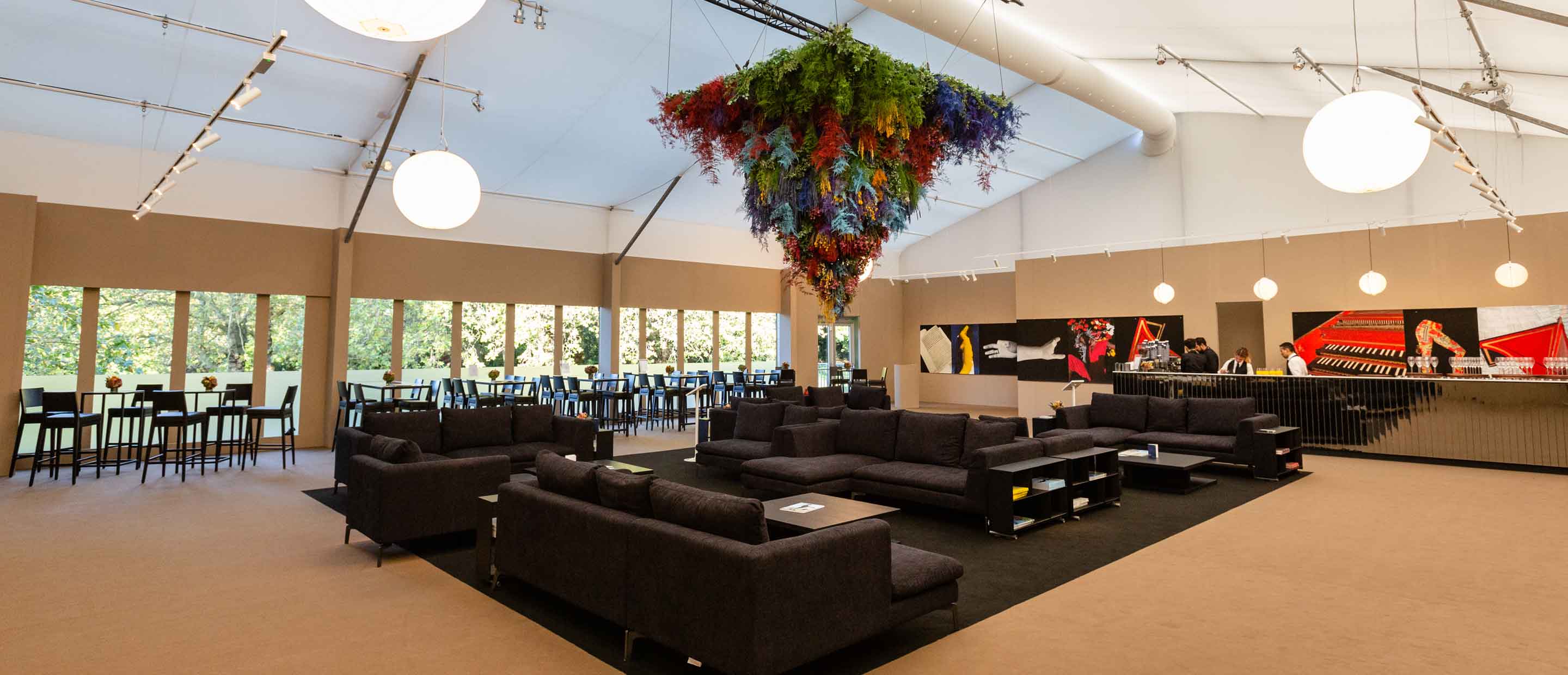 Die Deutsche Bank Wealth Management Lounge auf der Frieze London