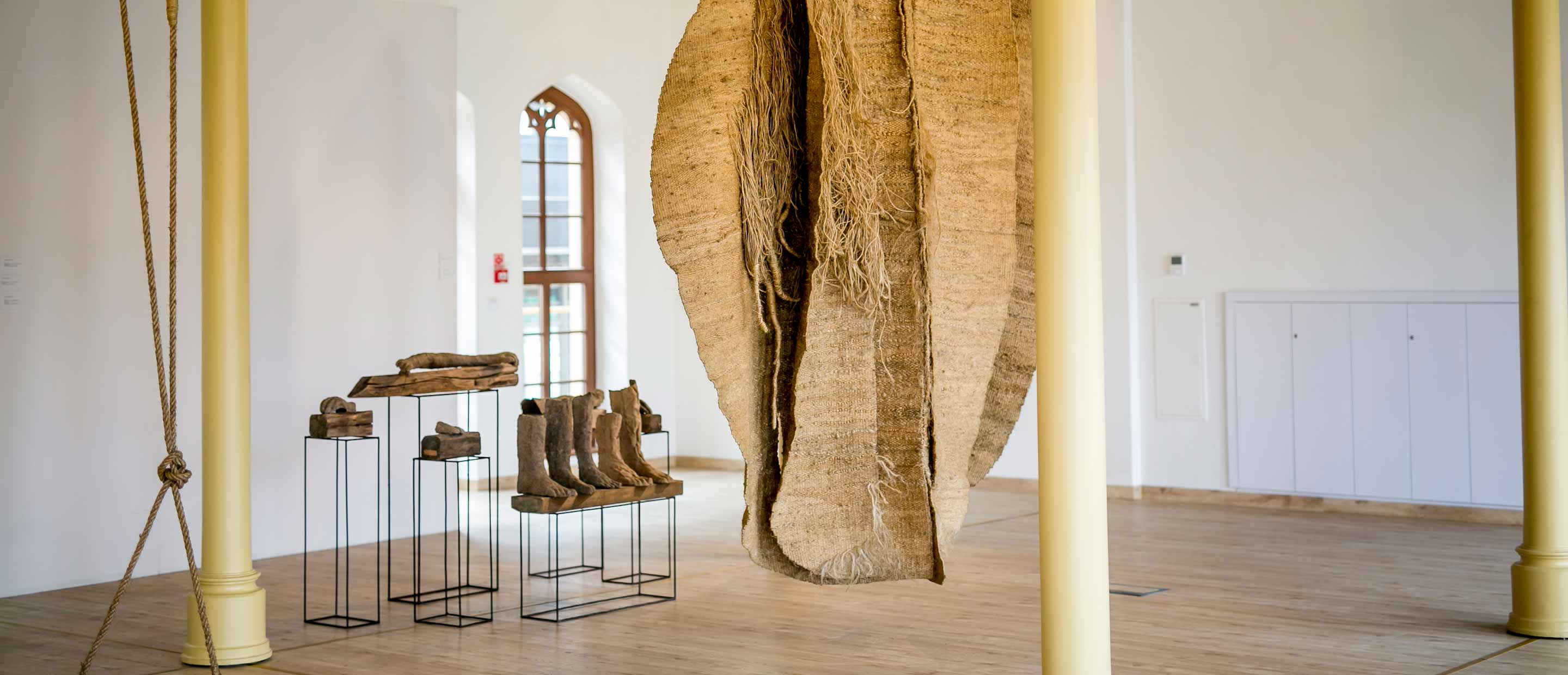 Magdalena Abakanowicz art